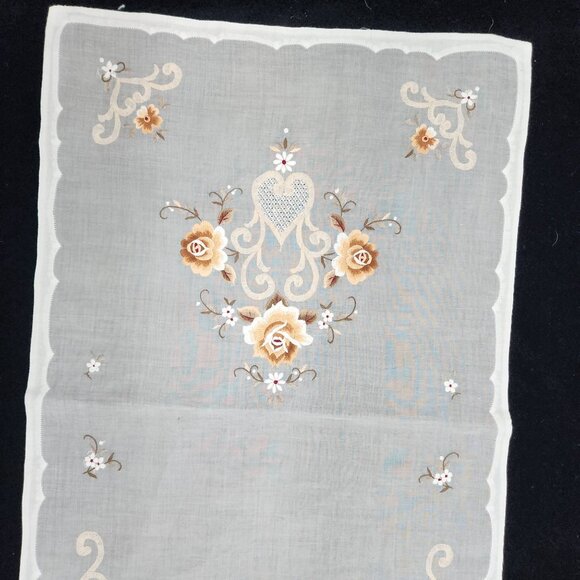 Shear Machine Embroidered Table Runner Mats Napkins Vintage Brown Roses - Picture 8 of 11